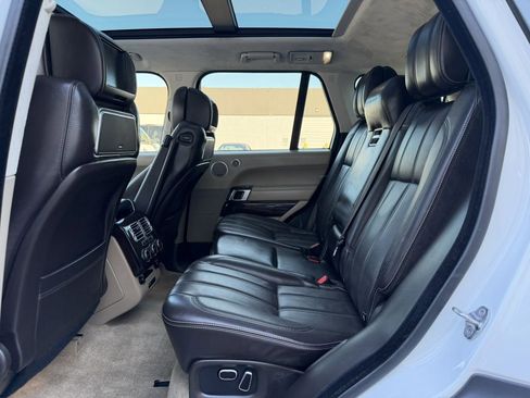 Used 2015 Land Rover Range Rover Autobiography image 17