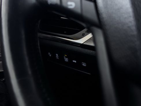 Used 2016 Toyota Avalon Limited w/ Toyota Safety Sense Package image 41