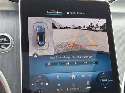 Certified 2025 Mercedes-Benz GLC 300 4MATIC image 17