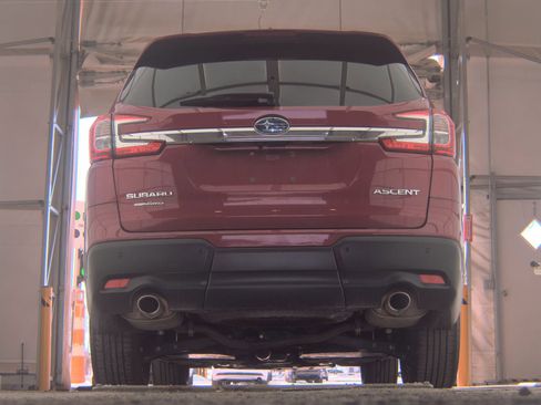 Used 2025 Subaru Ascent Premium image 7
