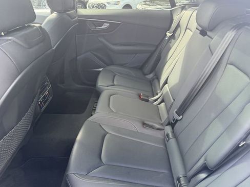 Used 2024 Audi Q8 Premium Plus image 38