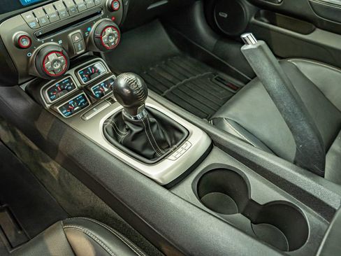 Used 2010 Chevrolet Camaro SS w/ RS Package RWD image 29