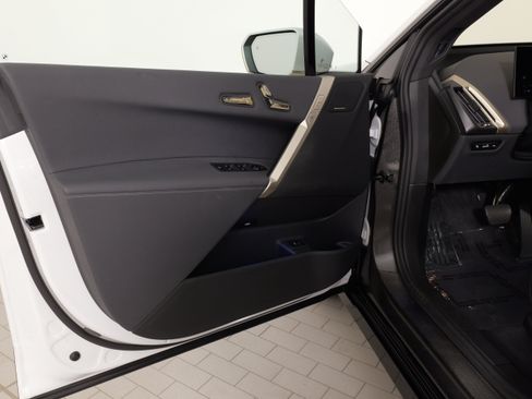 Used 2023 BMW iX xDrive50 w/ Premium Package AWD/4WD image 25