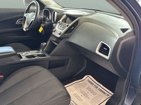 Used 2017 Chevrolet Equinox LT w/ Convenience Package AWD/4WD image 22