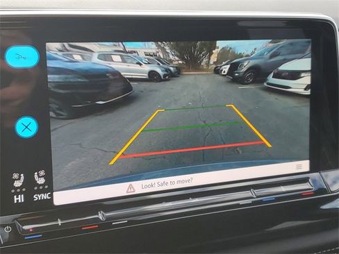 Certified 2025 Volkswagen Atlas Cross Sport SE image 29