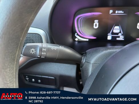 Used 2024 Kia Soul LX w/ Option Group 015 FWD image 19