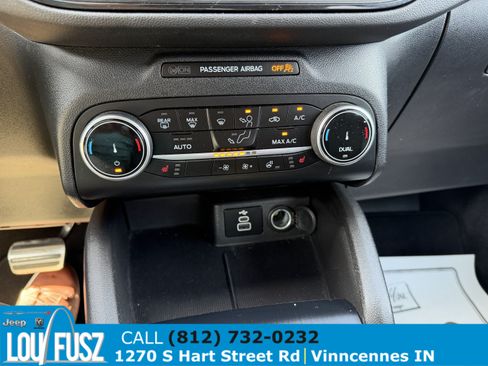 Used 2024 Ford Escape ST-Line w/ Cold Weather Package FWD image 23