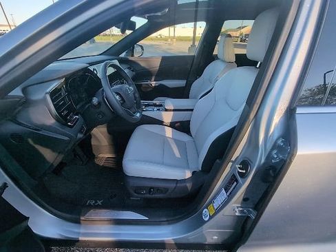 Used 2025 Lexus RX 350 Premium w/ Convenience Package AWD/4WD image 12