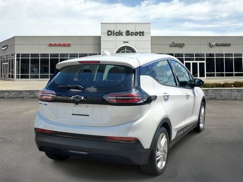 Used 2023 Chevrolet Bolt LT w/ Driver Confidence Package FWD image 5