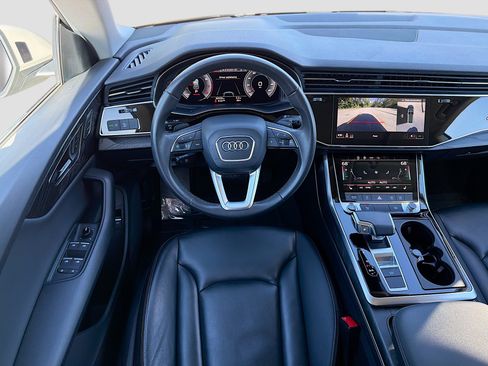 Used 2022 Audi Q8 Premium w/ Convenience Package image 17