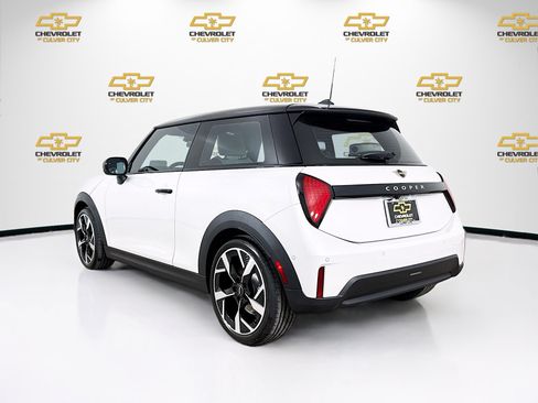 Used 2026 MINI Cooper 2-Door Hardtop FWD image 6