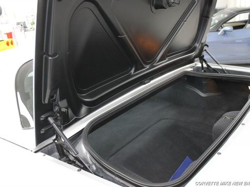 Used 2004 Chevrolet Corvette Z06 w/ Memory Package RWD image 32