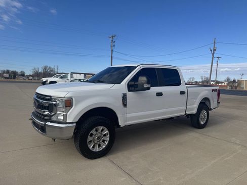 Used 2020 Ford F250 XL w/ STX Appearance Package image 3