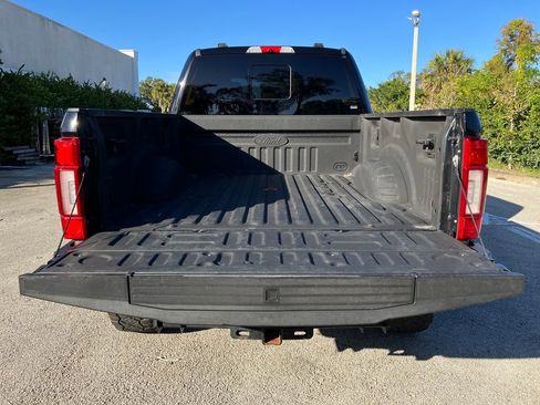 Used 2022 Ford F250 Platinum image 11