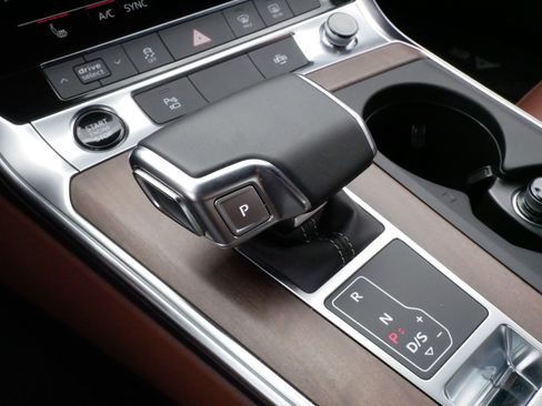 Used 2025 Audi A6 2.0T Premium AWD/4WD image 24