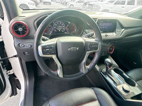 Used 2021 Chevrolet Blazer RS w/ Enhanced Convenience Package image 12