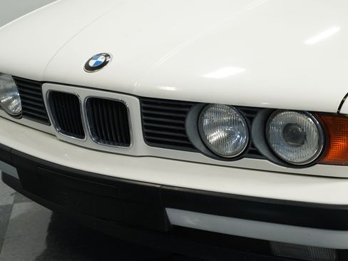 Used 1989 BMW 525i Sedan image 17