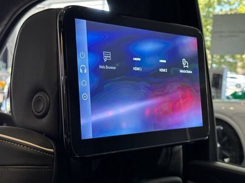 New 2026 Cadillac Escalade ESV V AWD/4WD image 14