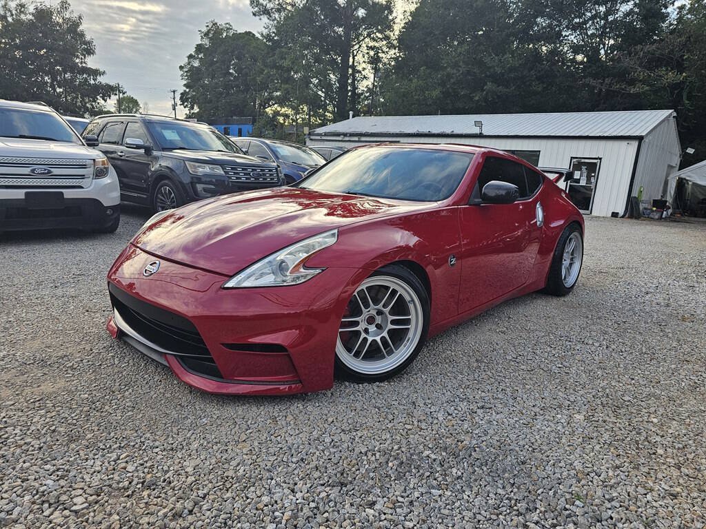 Used 2017 Nissan 370Z Coupe RWD image 1