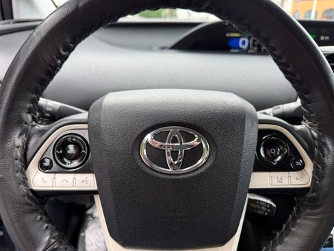 Used 2017 Toyota Prius Prime Plus FWD image 24