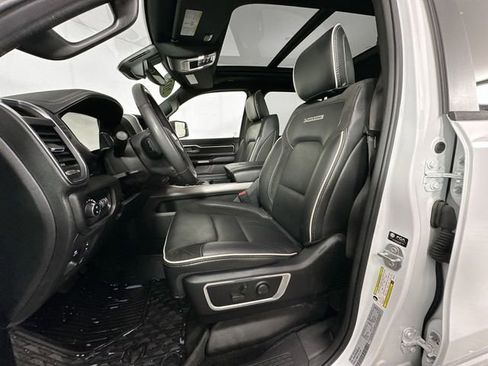 Used 2025 RAM 1500 Laramie w/ Night Edition AWD/4WD image 4