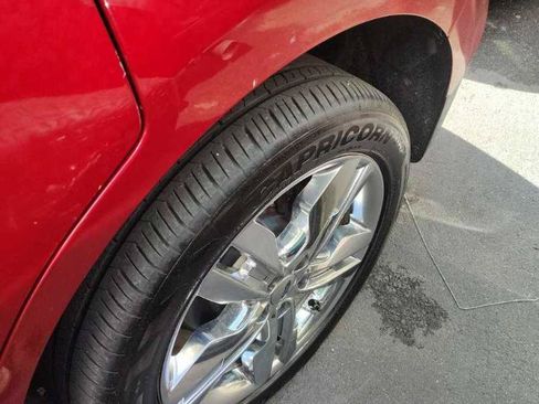 Used 2014 Ford Edge SEL w/ Equipment Group 205A FWD image 9