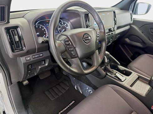 Certified 2026 Nissan Frontier SV w/ SV Convenience Package RWD image 9