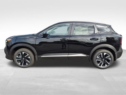 New 2026 Nissan Kicks SV w/ SV Premium Package AWD/4WD image 12