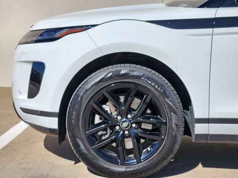 Used 2025 Land Rover Range Rover Evoque S AWD/4WD image 9