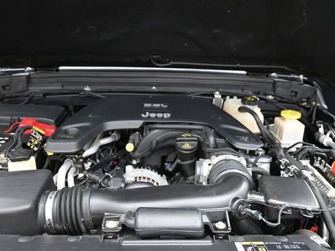 Used 2020 Jeep Gladiator Sport w/ Quick Order Package 24S image 25