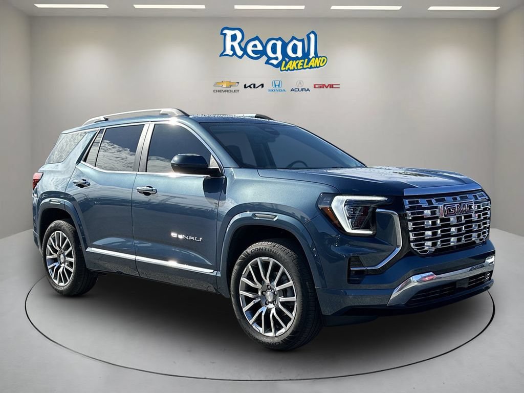Used 2026 GMC Terrain Denali AWD/4WD image 1