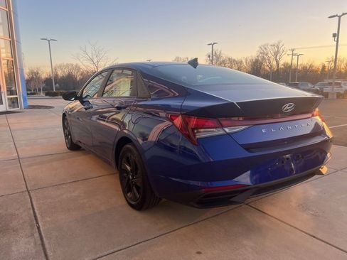 Used 2023 Hyundai Elantra SEL image 6