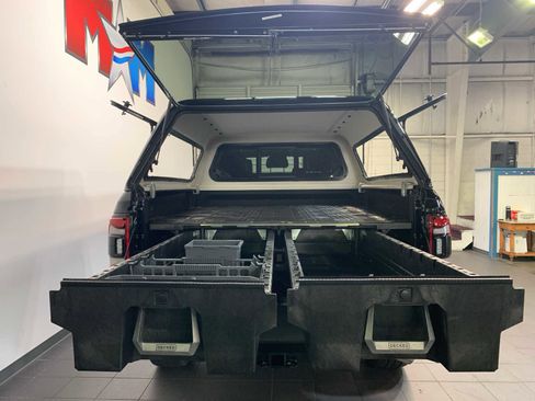 Used 2024 RAM 2500 Laramie w/ Night Edition image 5