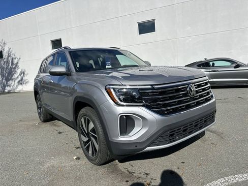 New 2026 Volkswagen Atlas SEL image 7