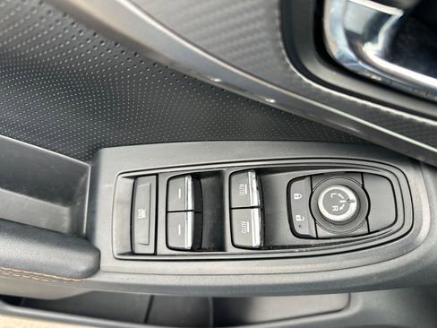 Used 2021 Subaru Crosstrek 2.5i Limited image 17