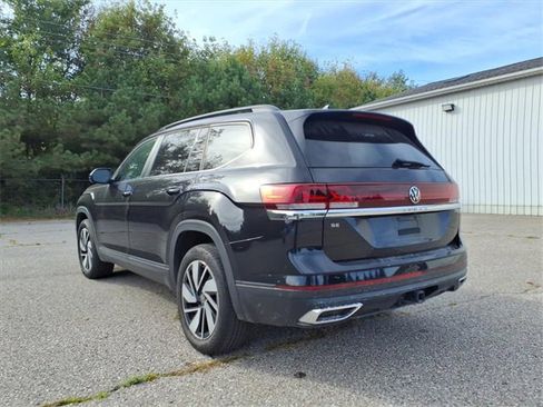 Used 2024 Volkswagen Atlas SE image 5