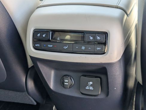 Used 2024 Hyundai Palisade Limited AWD/4WD image 29