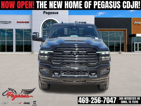 New 2025 RAM 2500 Limited AWD/4WD image 6