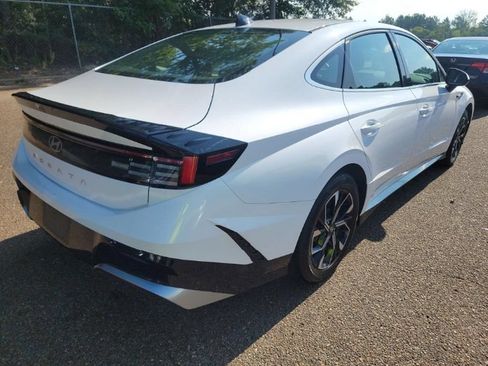 Used 2025 Hyundai Sonata SEL FWD image 4