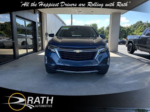 Used 2024 Chevrolet Equinox LT w/ LPO, Floor Liner Package FWD image 3