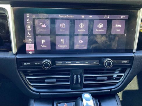 Used 2021 Porsche Macan S image 24