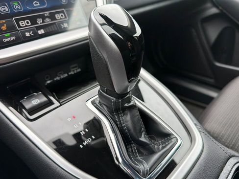Used 2024 Subaru Outback Premium image 19