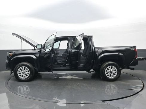 Used 2026 Toyota Tacoma SR image 32