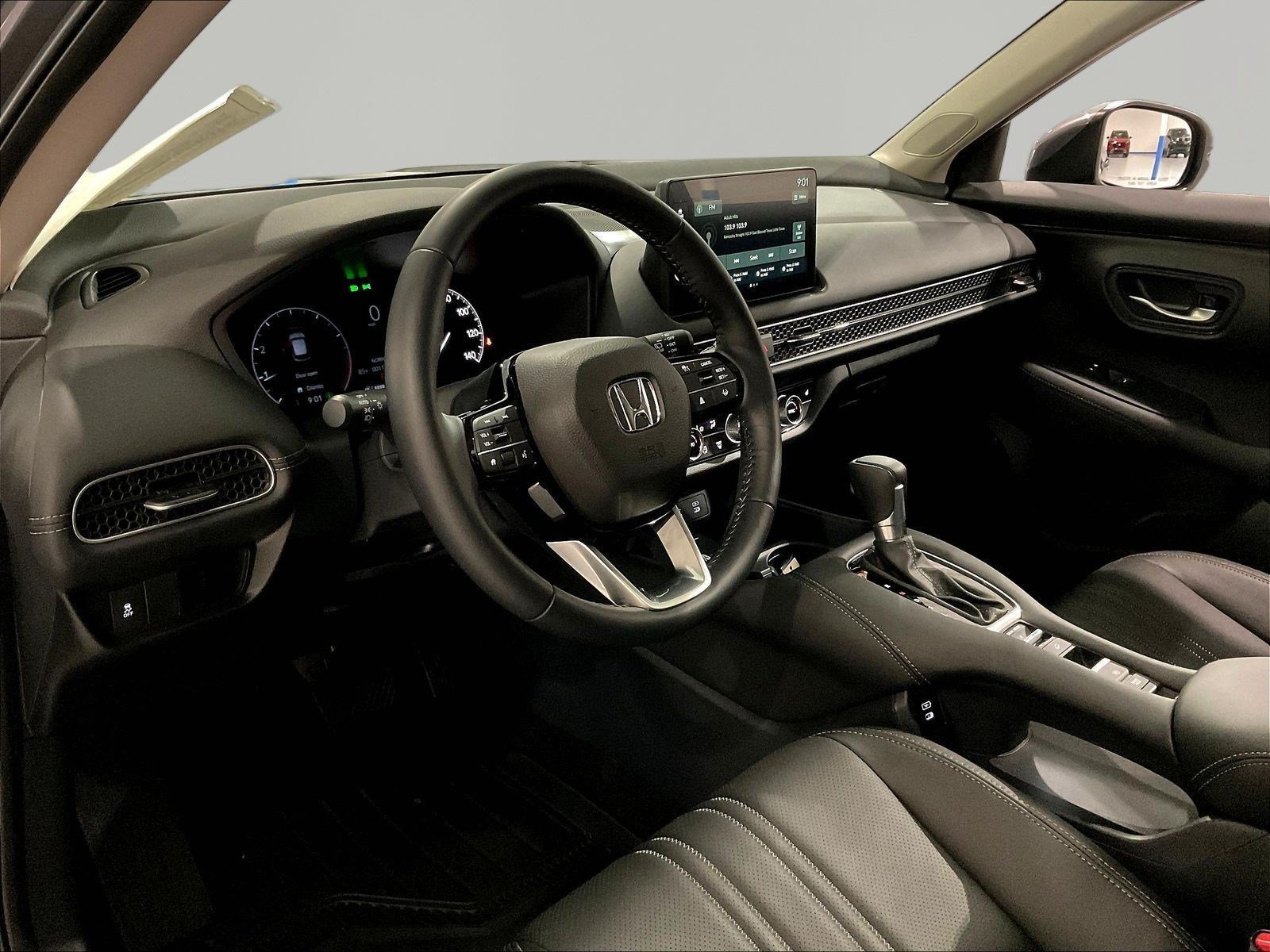 Used 2026 Honda HR-V EX-L image 16