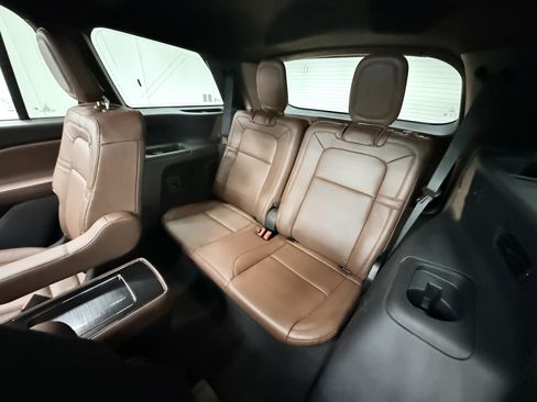 Used 2025 Lincoln Aviator Reserve w/ Jet Appearance Package AWD/4WD image 26