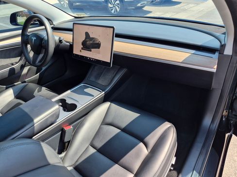 Used 2023 Tesla Model 3 Performance AWD/4WD image 34