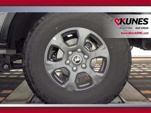 Used 2025 Ford Bronco Big Bend image 13