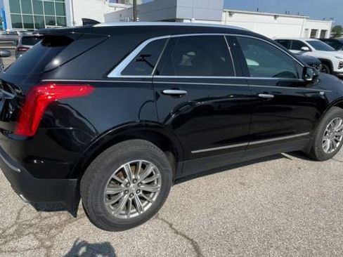 Used 2018 Cadillac XT5 Luxury w/ Driver Awareness Package FWD image 2