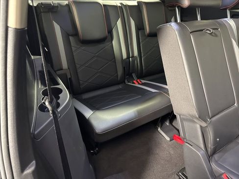 Used 2024 Volkswagen Atlas Peak Edition SEL image 17