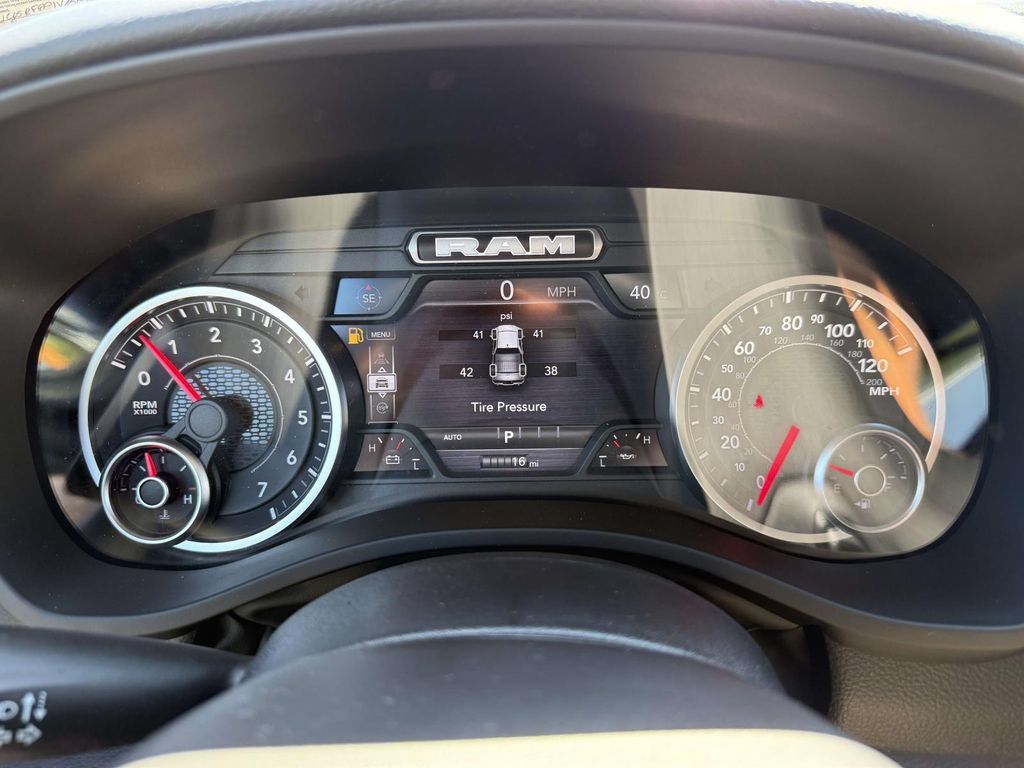 New 2027 RAM 1500 4x4 Crew Cab image 24